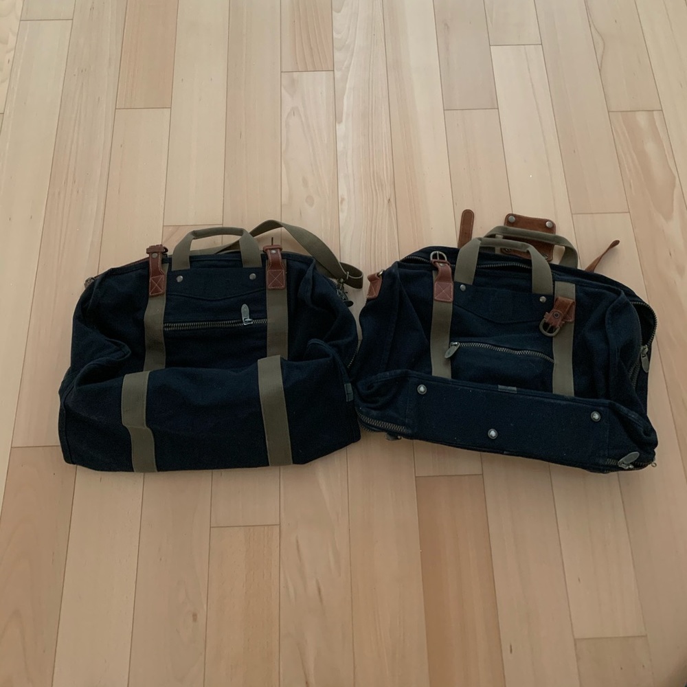 2  DAKOTA suitcases